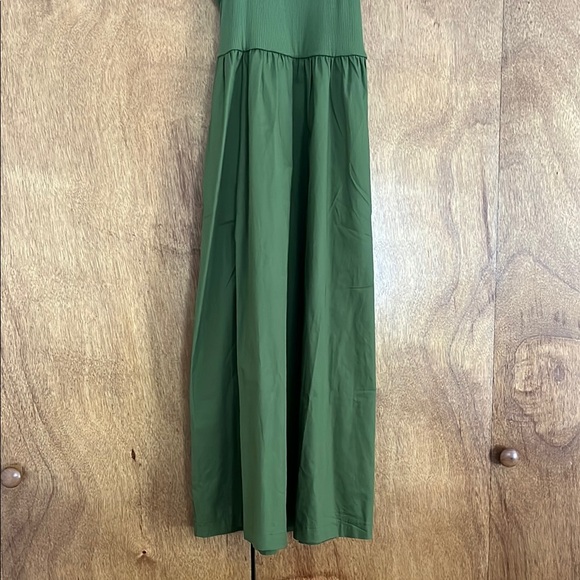 Chic Olive Green Sleeveless Dress - Picture 4 of 4